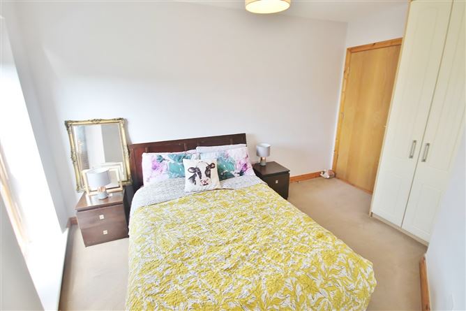 11 Slade Castle Walk, Saggart, Co. Dublin