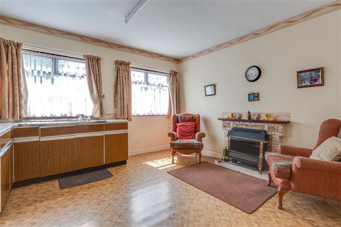 22 Oldcourt Cottages, Oldcourt Road, Ballycullen, Dublin 24