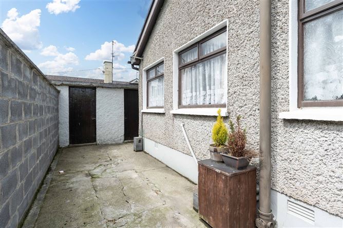 22 Oldcourt Cottages, Oldcourt Road, Ballycullen, Dublin 24