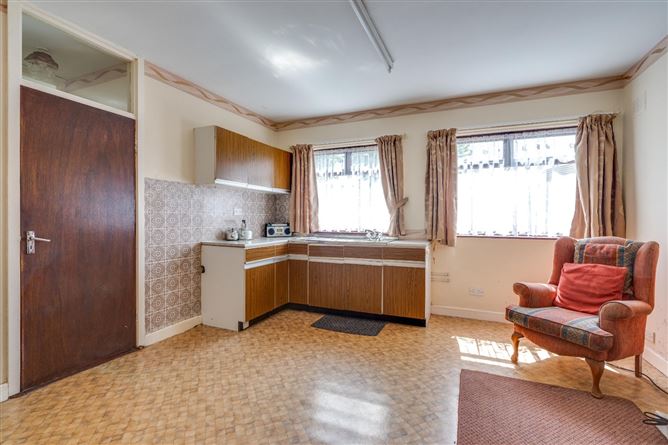 22 Oldcourt Cottages, Oldcourt Road, Ballycullen, Dublin 24