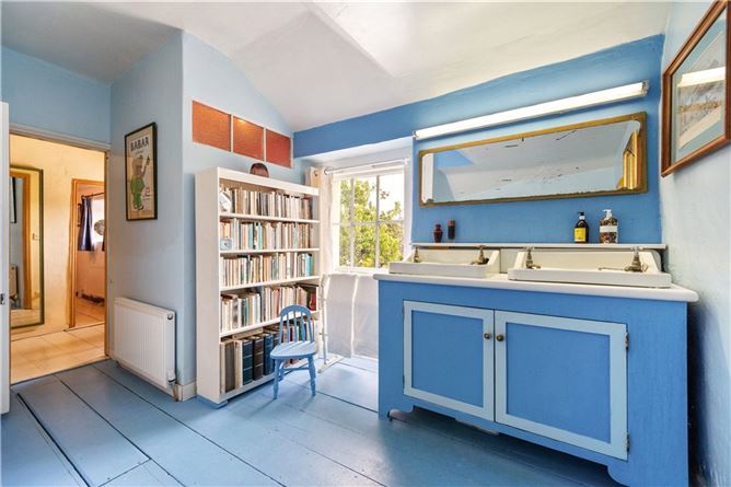 Longford House, 21 Lanesville, Co. Dublin