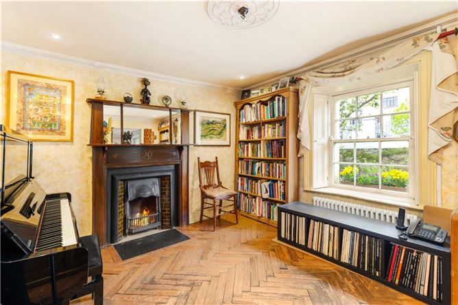 Longford House, 21 Lanesville, Co. Dublin