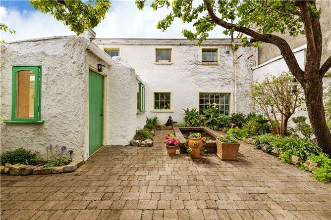 Longford House, 21 Lanesville, Co. Dublin