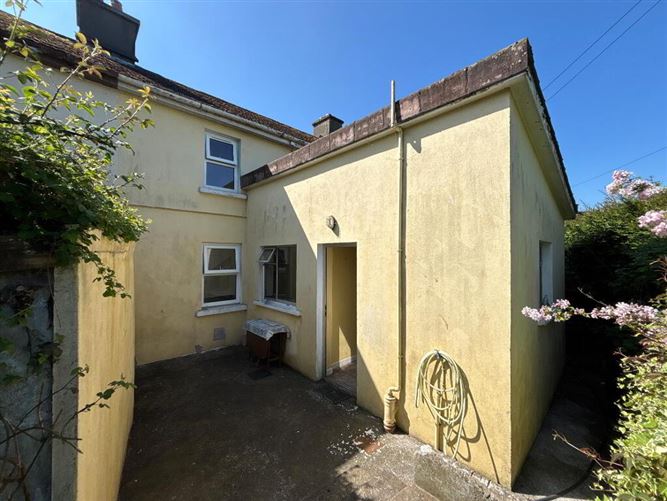 16 Davis Terrace, Davis Road, Clonmel, Tipperary