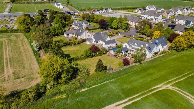 https://photos-a.propertyimages.ie/media/8/3/4/4999438/057791df-4a4a-476b-a094-4a5015253b40_l.jpg