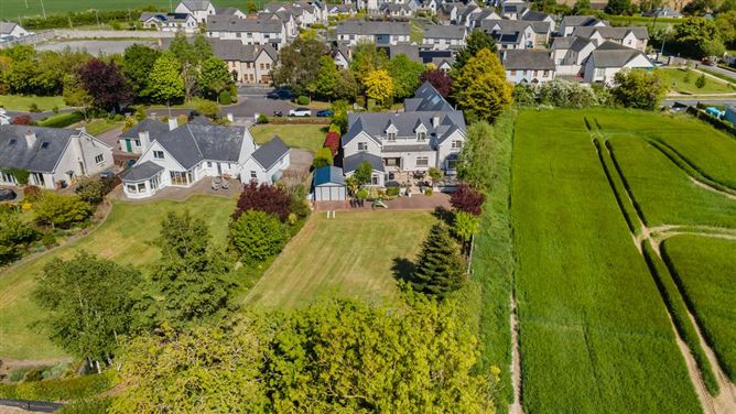 https://photos-a.propertyimages.ie/media/8/3/4/4999438/057791df-4a4a-476b-a094-4a5015253b40_l.jpg