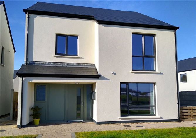 Main image for 6 College View Place, Westport Road, Castlebar, Co. Mayo