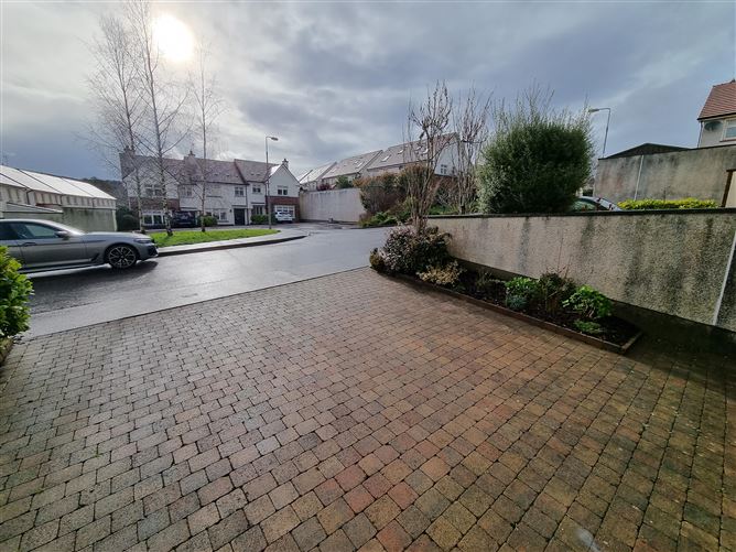 3 Primrose Court, Forest Hill, Carrigaline, Cork Dan Howard & Co Ltd