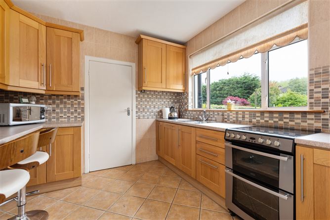 8 Springfield Drive, Templeogue, Dublin 6w