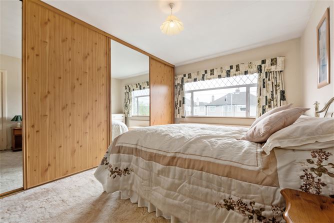 8 Springfield Drive, Templeogue, Dublin 6w