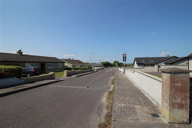 4 Knockroe Drive, Listowel, Kerry