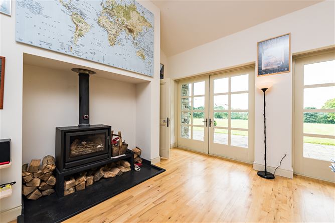 Parsonstown House on C. 65 Acres, Parsonstown, Lobinstown, County Meath
