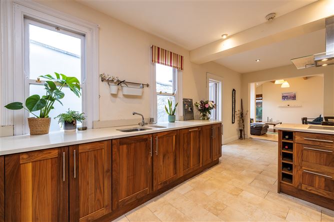 20 IONA PARK, Glasnevin, Dublin 9