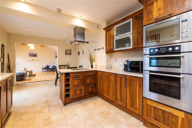 20 IONA PARK, Glasnevin, Dublin 9