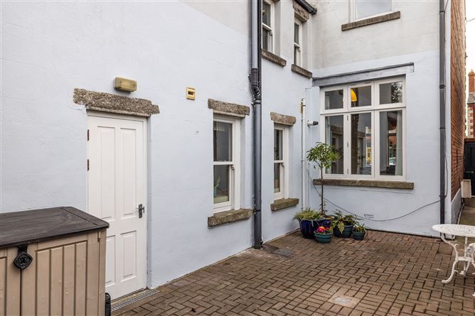 20 IONA PARK, Glasnevin, Dublin 9