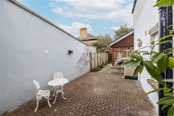 20 IONA PARK, Glasnevin, Dublin 9