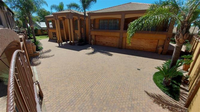 Private, Chopin St, Gauteng, Vanderbijlpark