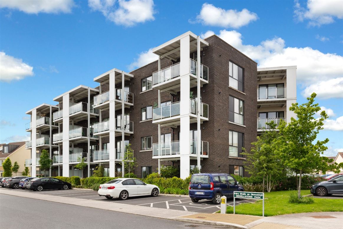 24 Orchard Hall, Hamilton Park, Castleknock, Dublin 15