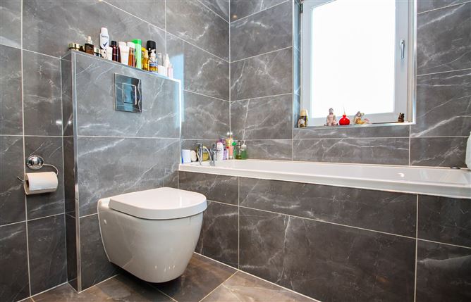 39 Castlegrange Drive, Clondalkin, Dublin 22