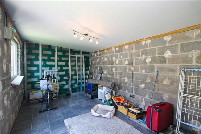 39 Castlegrange Drive, Clondalkin, Dublin 22