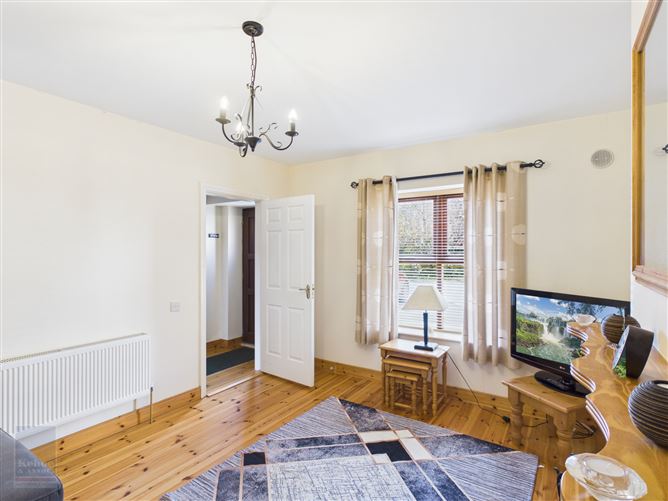 8 The Coachmans Yard, Horetown South, Foulksmills, Wexford