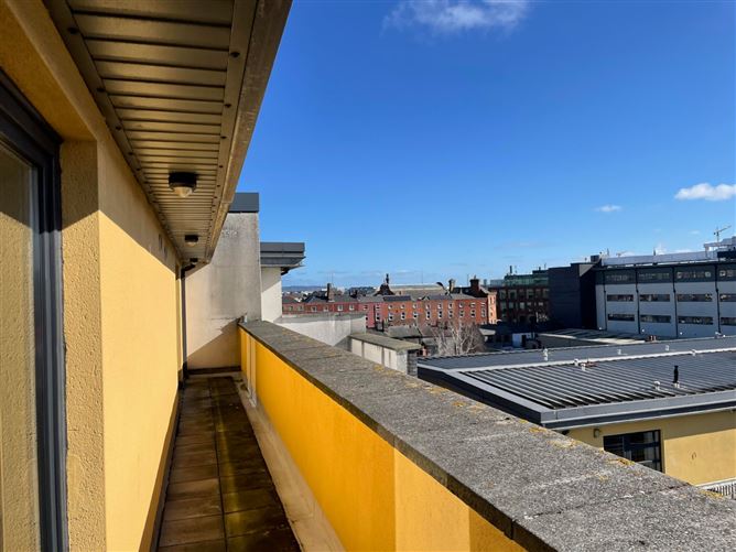17 The Forge, Railway Street, Dublin 1