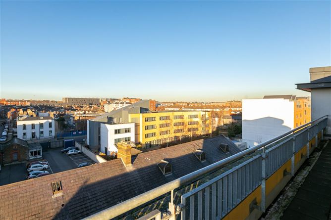 17 The Forge, Railway Street, Dublin 1