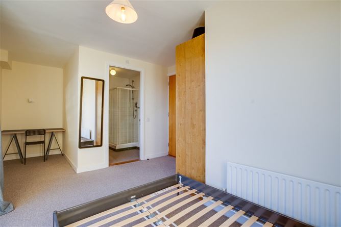 17 The Forge, Railway Street, Dublin 1