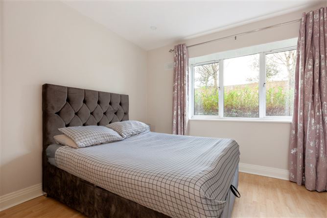 157 Hampton Square, Navan Road, Dublin 7