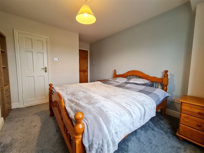 No. 5 Whitehorse Lane, Turlough Road , Castlebar, Mayo