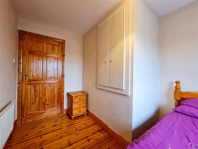 No. 5 Whitehorse Lane, Turlough Road , Castlebar, Mayo