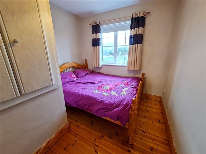 No. 5 Whitehorse Lane, Turlough Road , Castlebar, Mayo