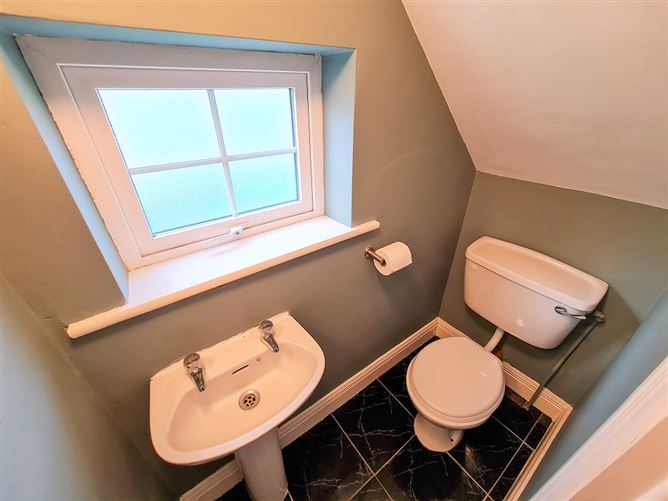 No. 5 Whitehorse Lane, Turlough Road , Castlebar, Mayo