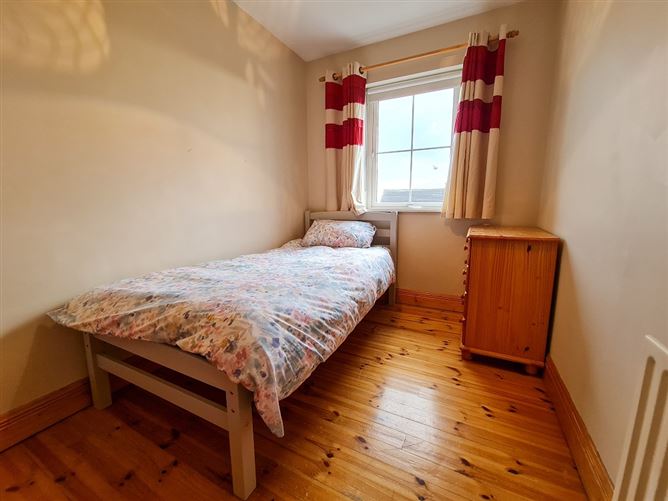 No. 5 Whitehorse Lane, Turlough Road , Castlebar, Mayo