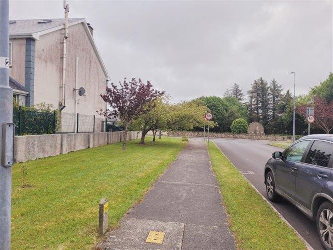No 6 Oakfield Manor, Kinlough, Leitrim