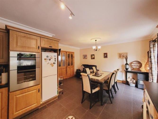 No 6 Oakfield Manor, Kinlough, Leitrim