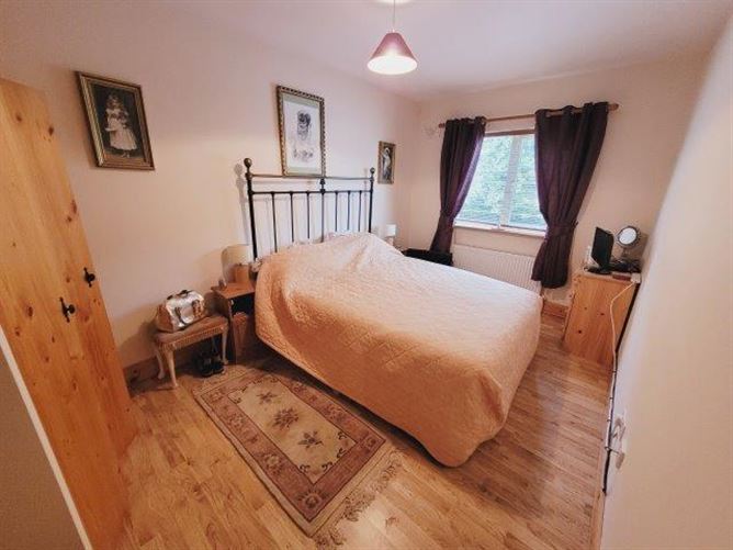 No 6 Oakfield Manor, Kinlough, Leitrim