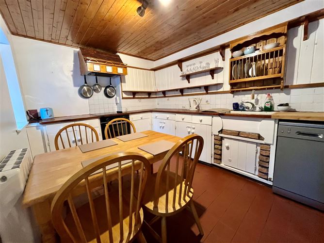 8 Nally Street, Ballina, Co. Mayo