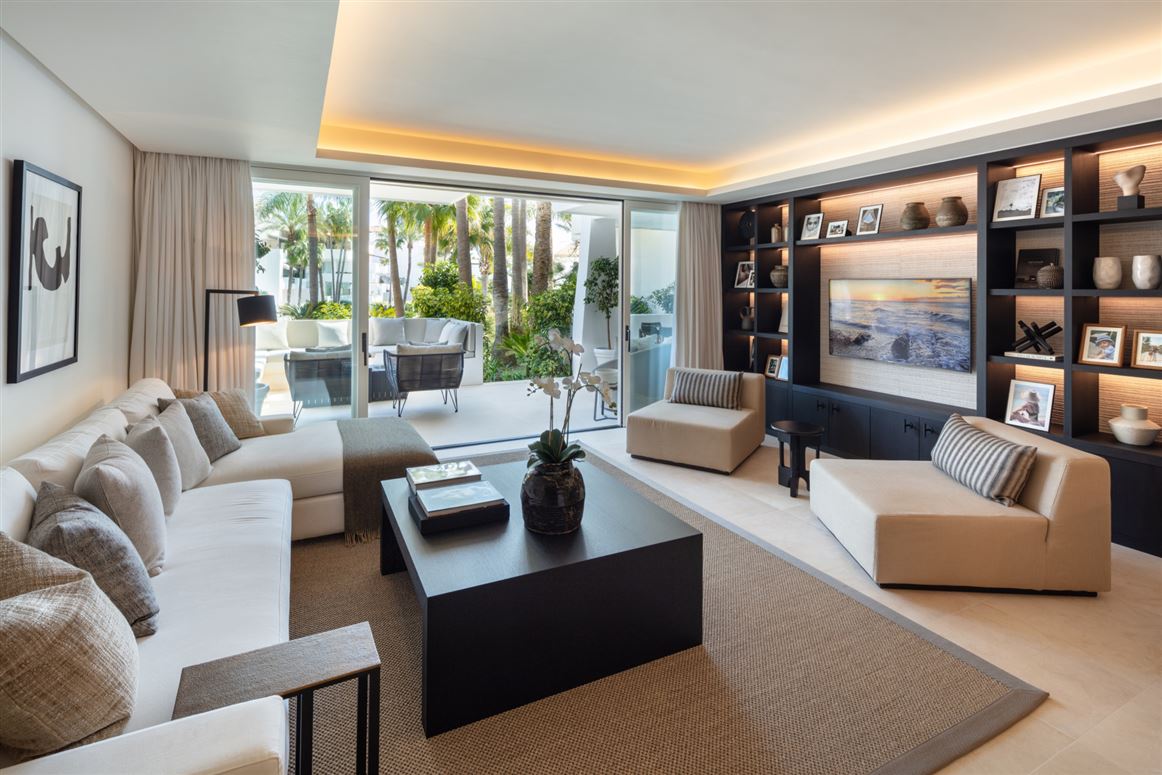 Spain, Marbella, Marbella Golden Mile - COSTA-00268P