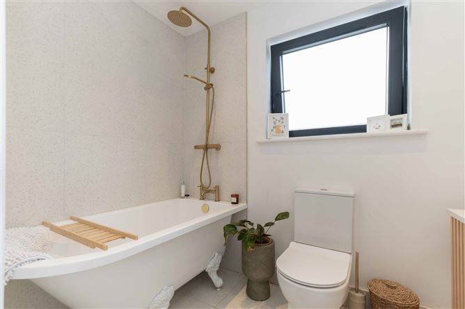 35 Glendine Drive, Seapark, Abbeyside, Dungarvan, Waterford