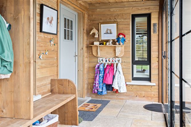 Twin Hills Lodge, Knockanally, Donadea, Kildare