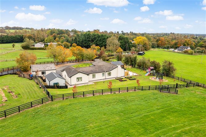 Twin Hills Lodge, Knockanally, Donadea, Kildare