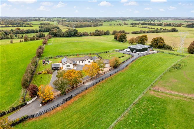 Twin Hills Lodge, Knockanally, Donadea, Kildare