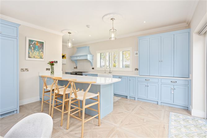 Twin Hills Lodge, Knockanally, Donadea, Kildare