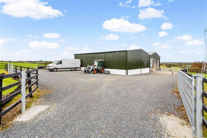 Twin Hills Lodge, Knockanally, Donadea, Kildare