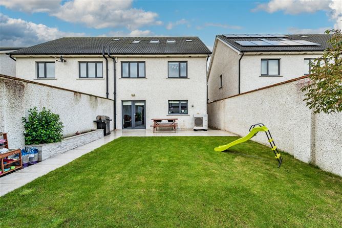 https://photos-a.propertyimages.ie/media/8/3/6/4963638/1c1decd5-dd78-4ad3-b005-3e65f4341f18_l.jpg