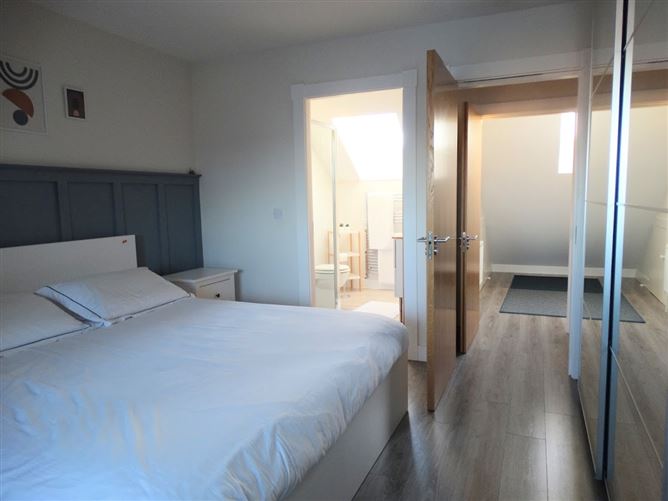 12 Parklands Place, Saggart, Co. Dublin