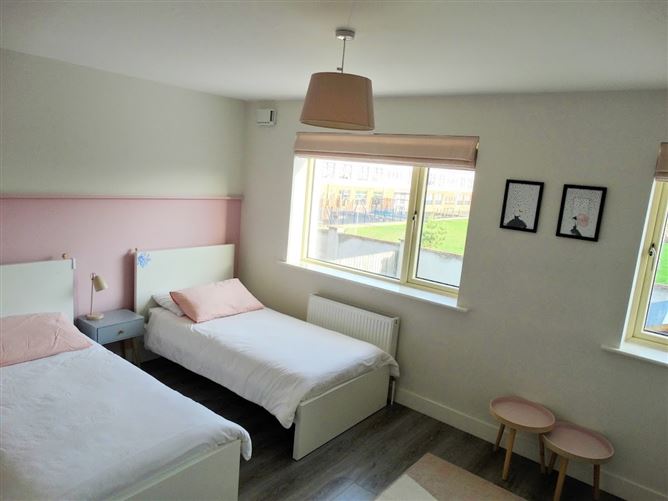 12 Parklands Place, Saggart, Co. Dublin