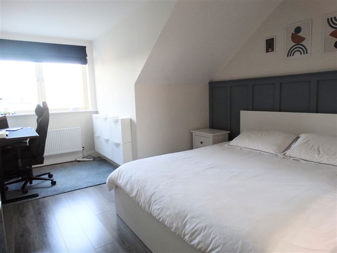 12 Parklands Place, Saggart, Co. Dublin