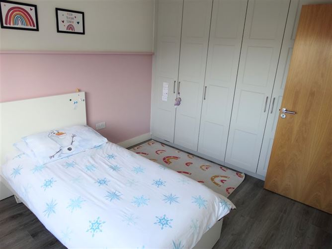 12 Parklands Place, Saggart, Co. Dublin